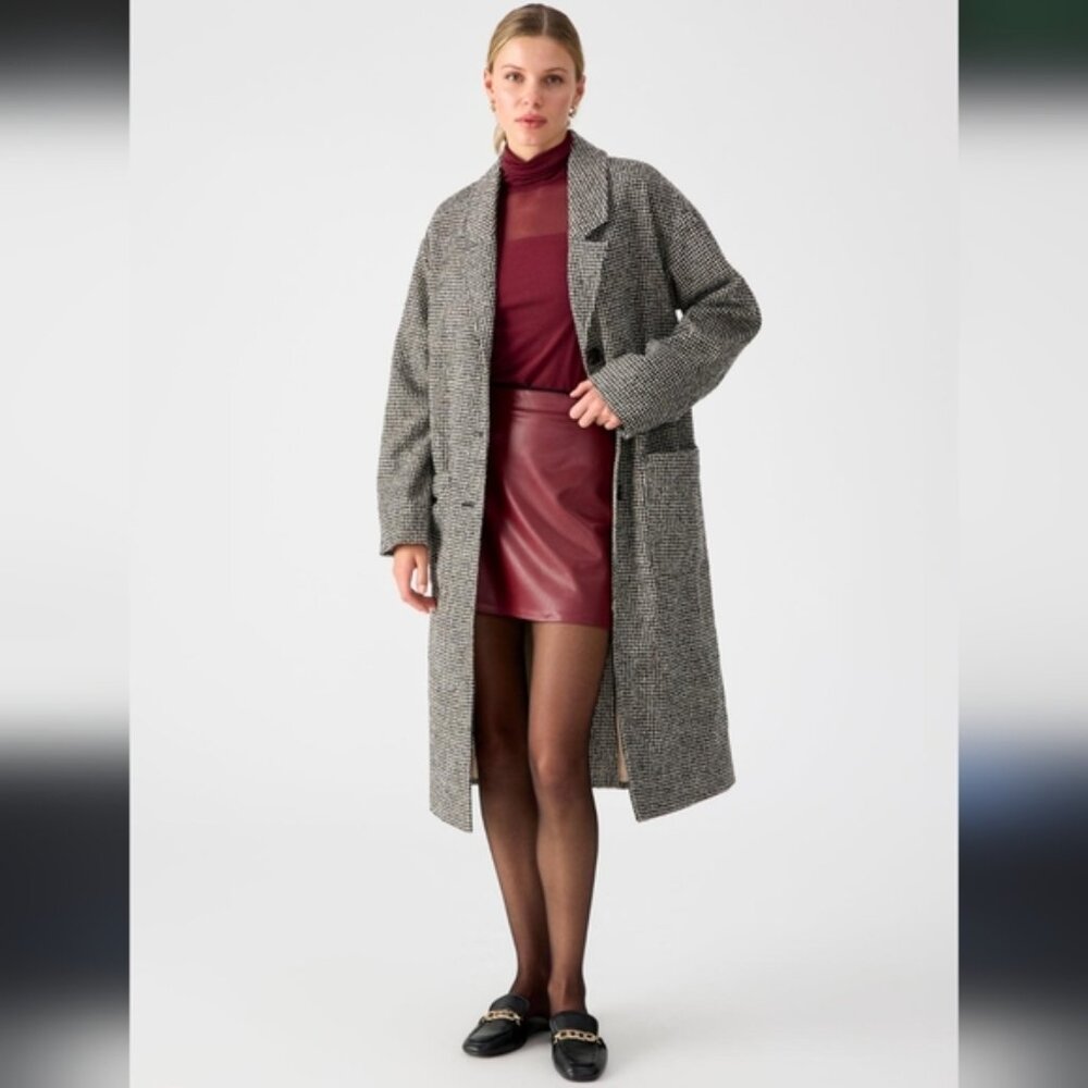 Anthropologie Gray Houndstooth Mid‑Length Coat